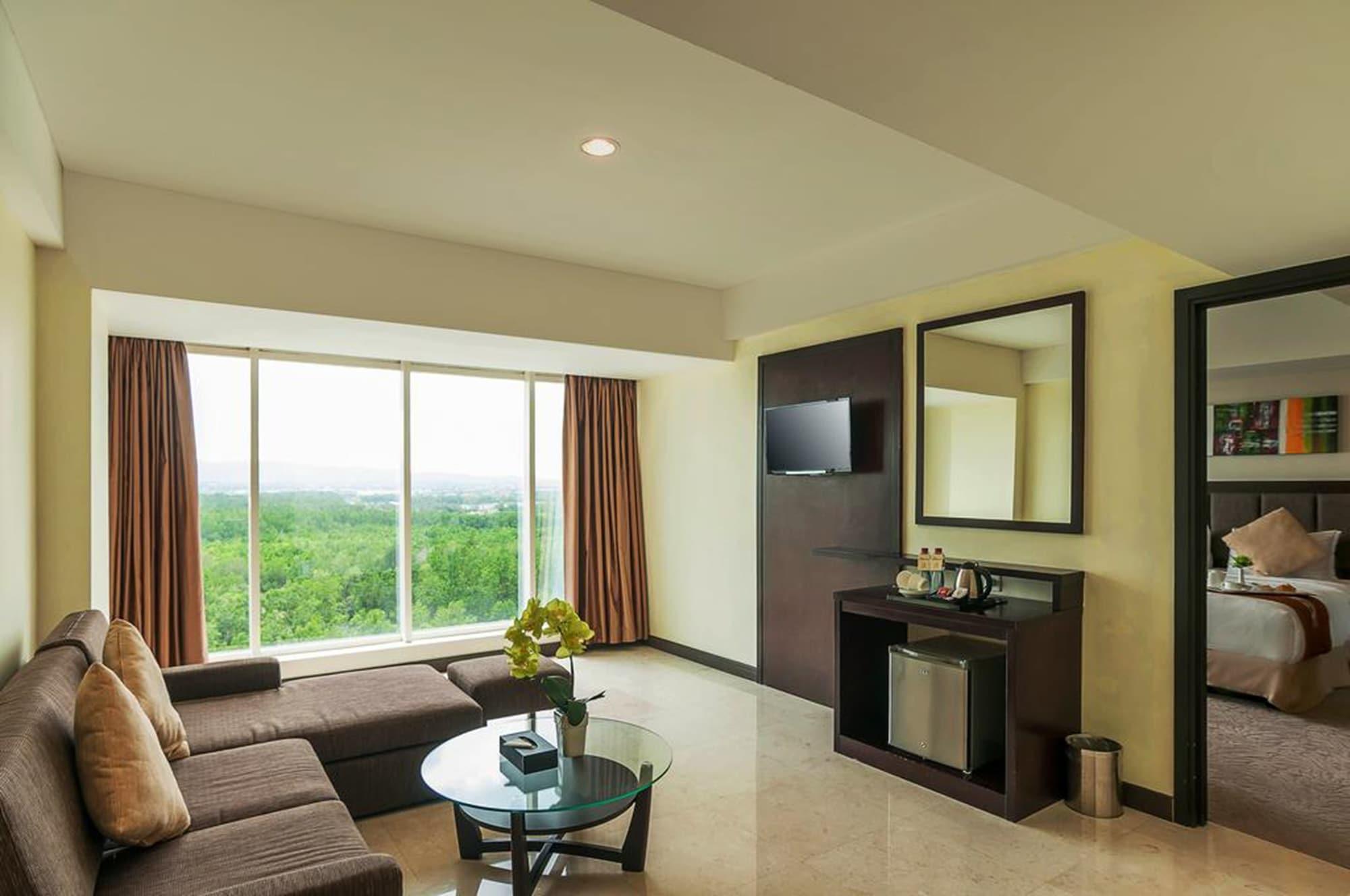 Claro Hotel Кендари Екстериор снимка