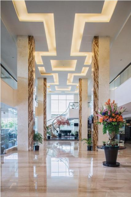 Claro Hotel Кендари Екстериор снимка
