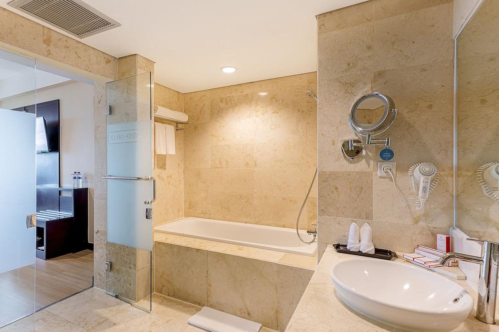 Claro Hotel Кендари Екстериор снимка