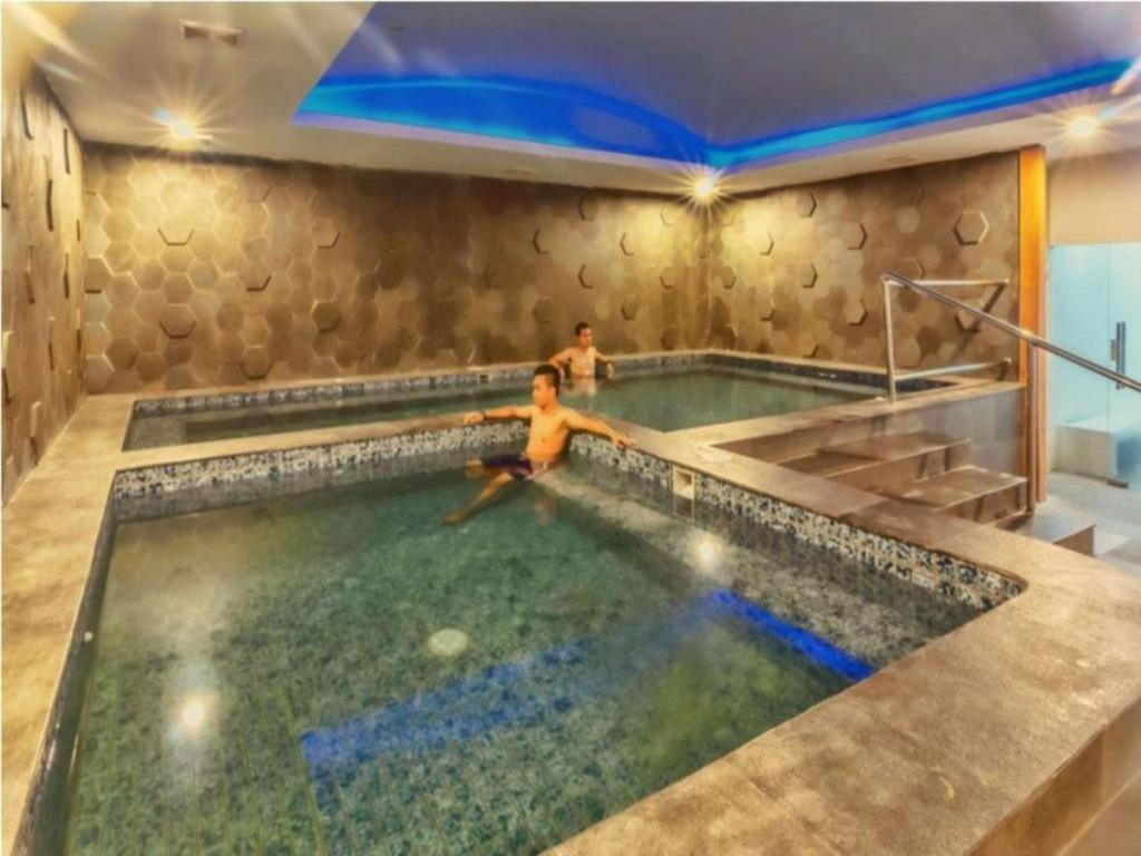 Claro Hotel Кендари Екстериор снимка