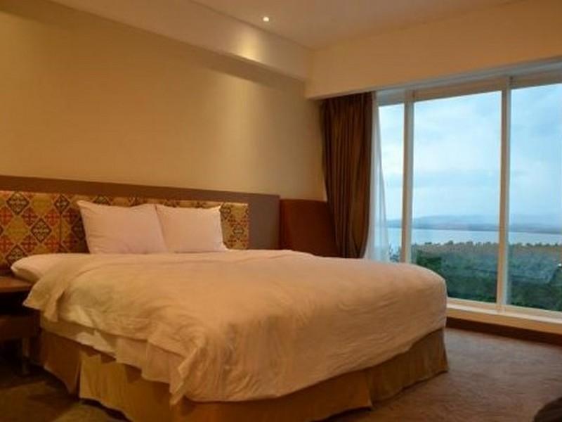 Claro Hotel Кендари Екстериор снимка
