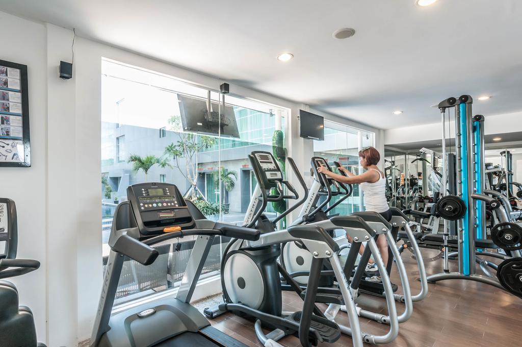 Claro Hotel Кендари Екстериор снимка